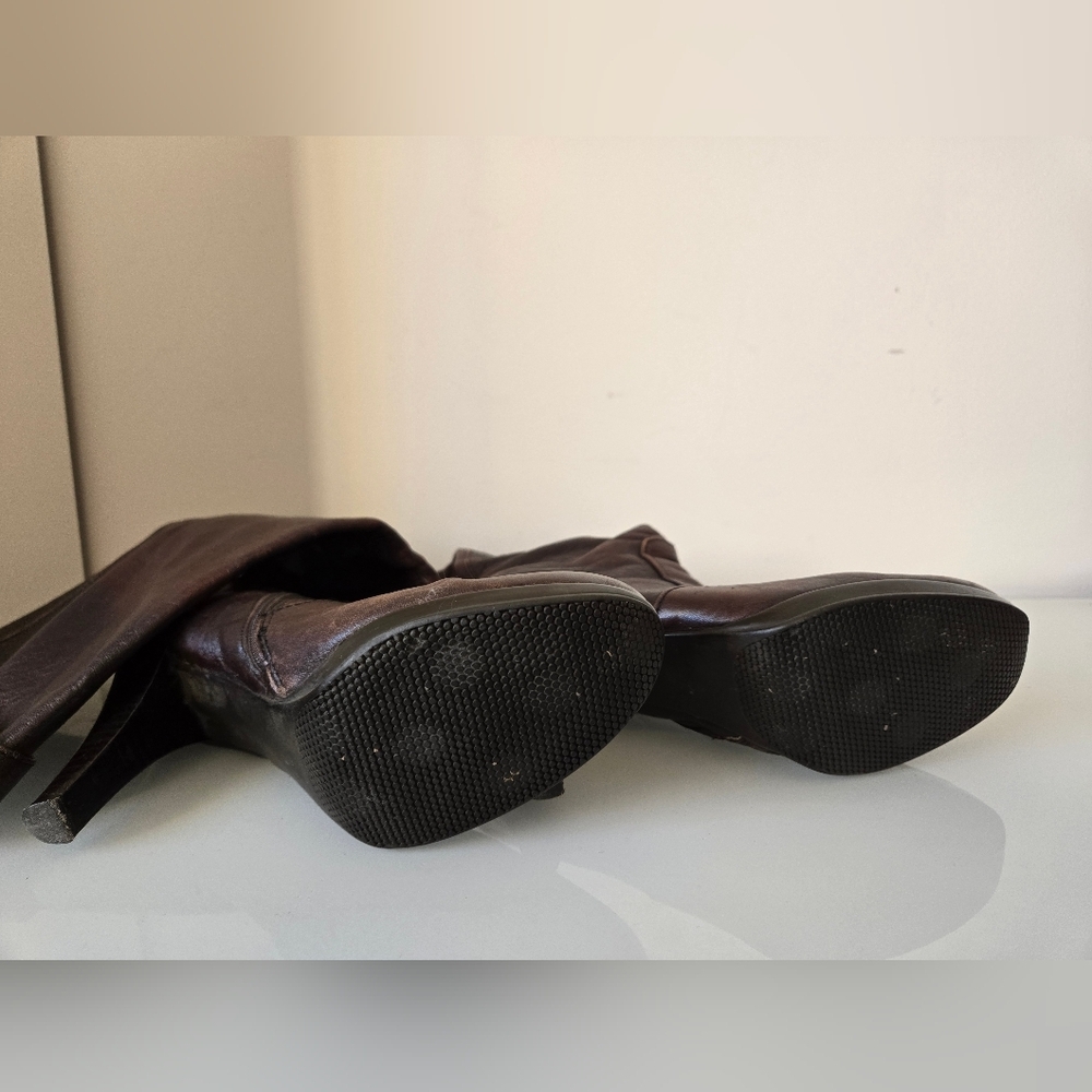 ARNOLD CHURGIN tall brown heeled leather boots. Size 39 (8-8.5) - Picture 14 of 15